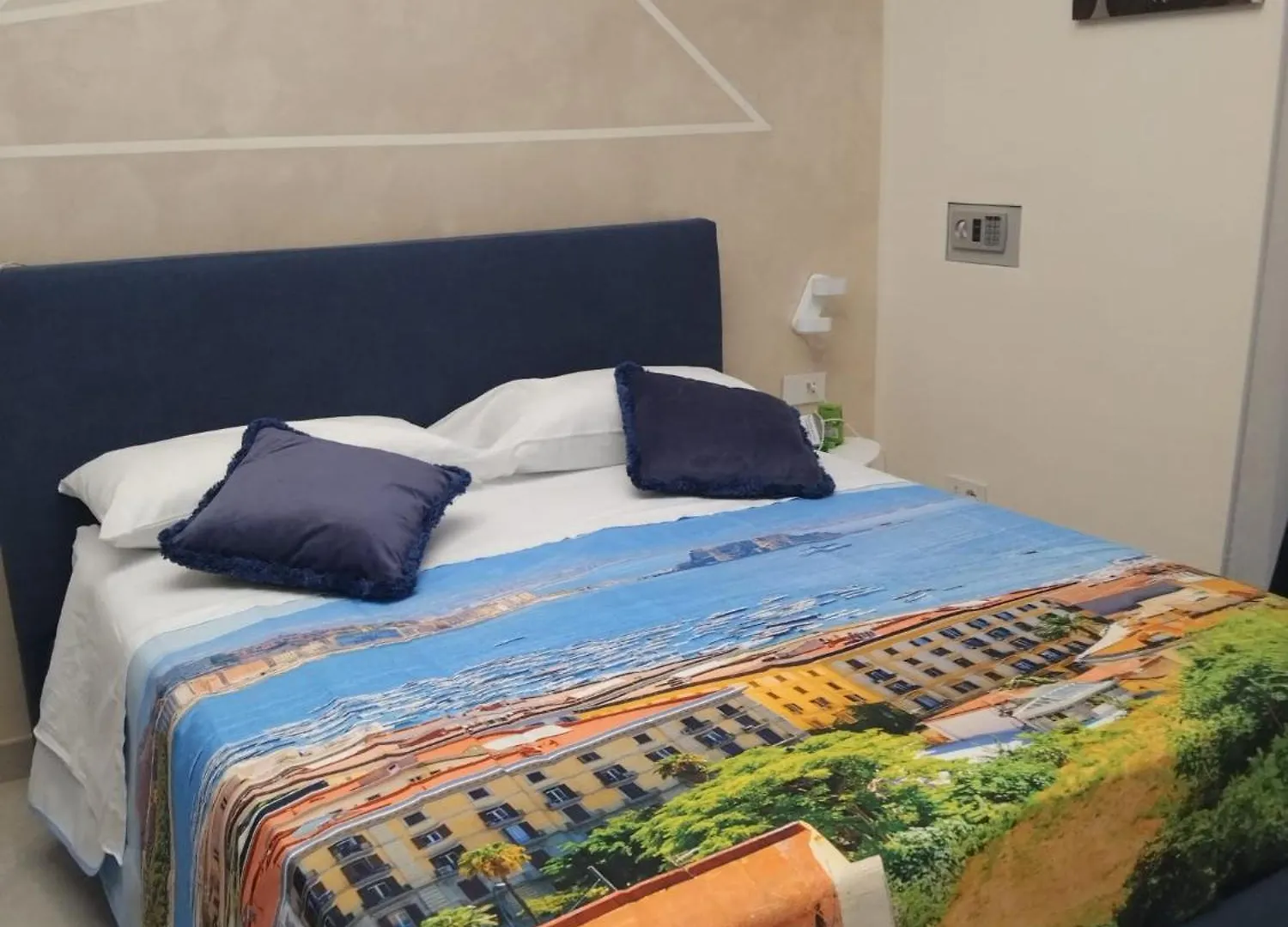 B&Bpiccololucio3 Naples Guest house